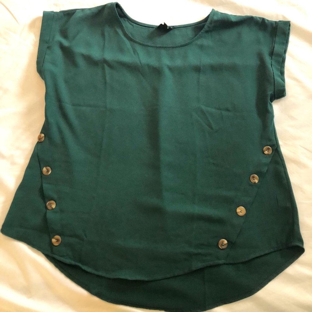 Button detail top